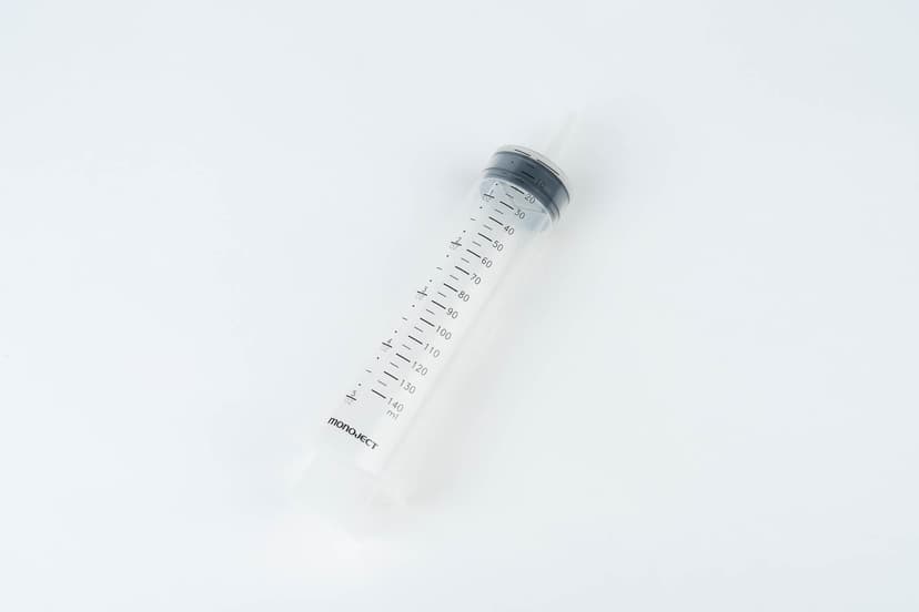 non-needle applicator syringe